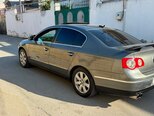 Volkswagen Passat-8