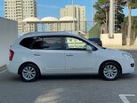 Kia Carens-9