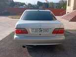 Mercedes E 240-7