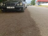 Mercedes E 270-4