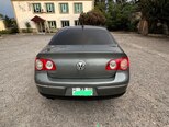 Volkswagen Passat-2