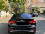 Hyundai Elantra-5
