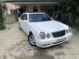 Mercedes E 240-13