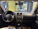 Nissan March-12