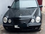 Mercedes E 270-10