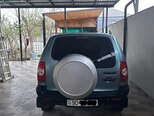 Chevrolet Niva-13