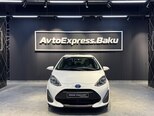 Toyota Aqua-11
