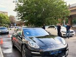 Porsche Panamera-4