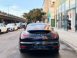 Porsche Panamera-6