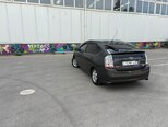 Toyota Prius-9