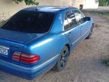 Mercedes E 230-3
