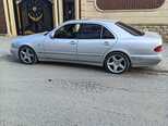 Mercedes E 240-3