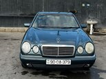 Mercedes E 220-1