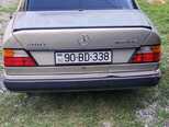Mercedes 200 E-2