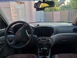 Hyundai Accent-7