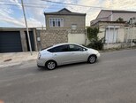 Toyota Prius-12