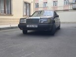 Mercedes E 220-1