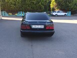 Mercedes E 240-6
