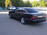 Mercedes E 240-8