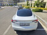 Tesla Model 3-2