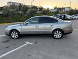 Volkswagen Passat-8