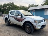 Mitsubishi L200-2