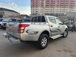 Mitsubishi L200-10