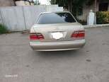 Mercedes E 320-5