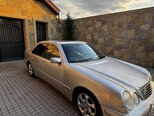 Mercedes E 270-5