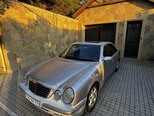 Mercedes E 270-2
