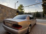 Mercedes E 270-4