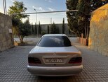 Mercedes E 270-6