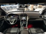 Ford Explorer-12