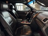 Ford Explorer-15