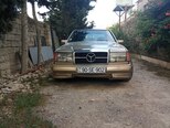 Mercedes 230 E-1