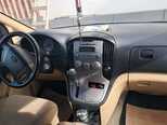 Hyundai H-1-9