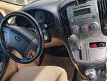 Hyundai H-1-8