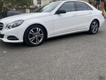 Mercedes E 220-11