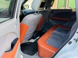 Mitsubishi Airtrek-13