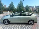 Toyota Prius-5