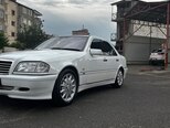 Mercedes C 240-10