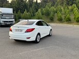 Hyundai Accent-10