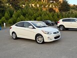 Hyundai Accent-12
