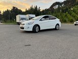 Hyundai Accent-13
