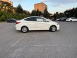 Hyundai Accent-9