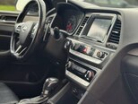 Hyundai Sonata-15