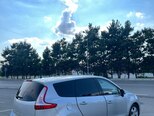 Renault Grand Scenic-5