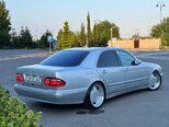 Mercedes E 240-10