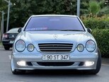 Mercedes E 240-4