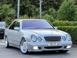 Mercedes E 240-3